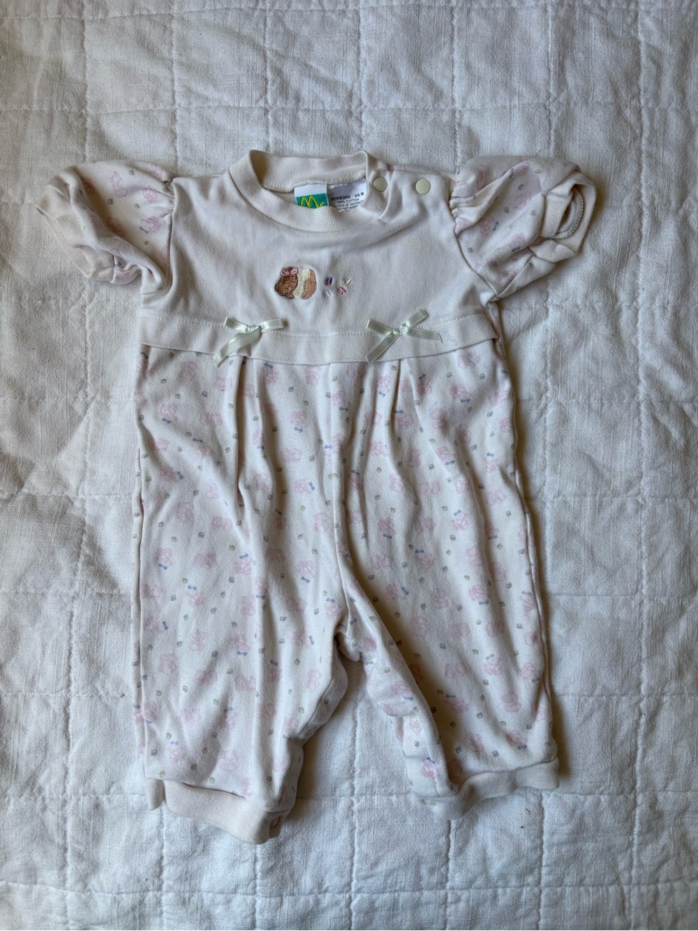 McBaby Baby Girl Cream & Pink One-Piece Romper with Bow Details 0-3 Months